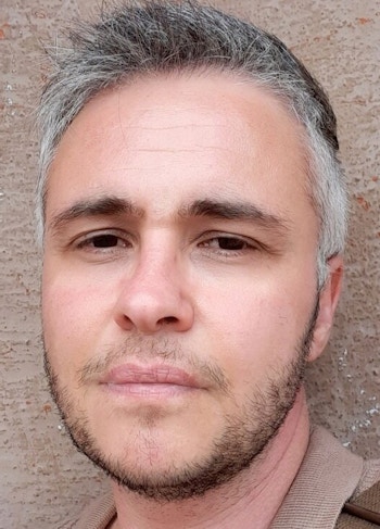 Fryatt Kit headshot no glasses